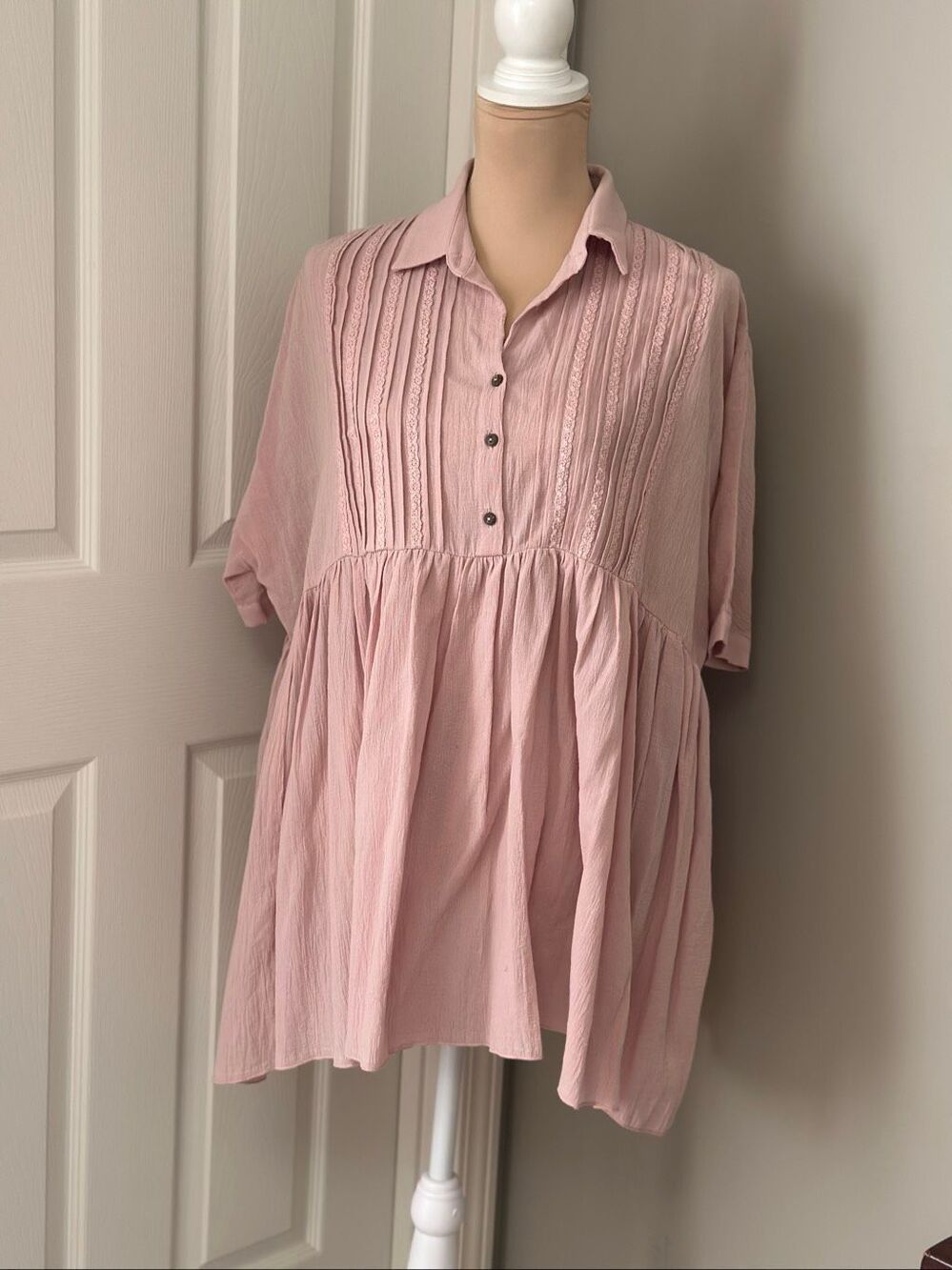 Easel pink blouse
